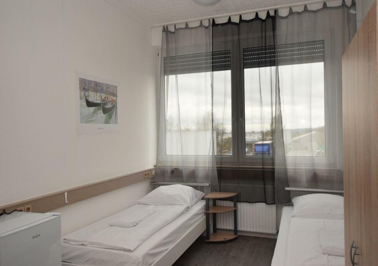 Monteurzimmer Messe Airport Wolfschlugen Kültér fotó